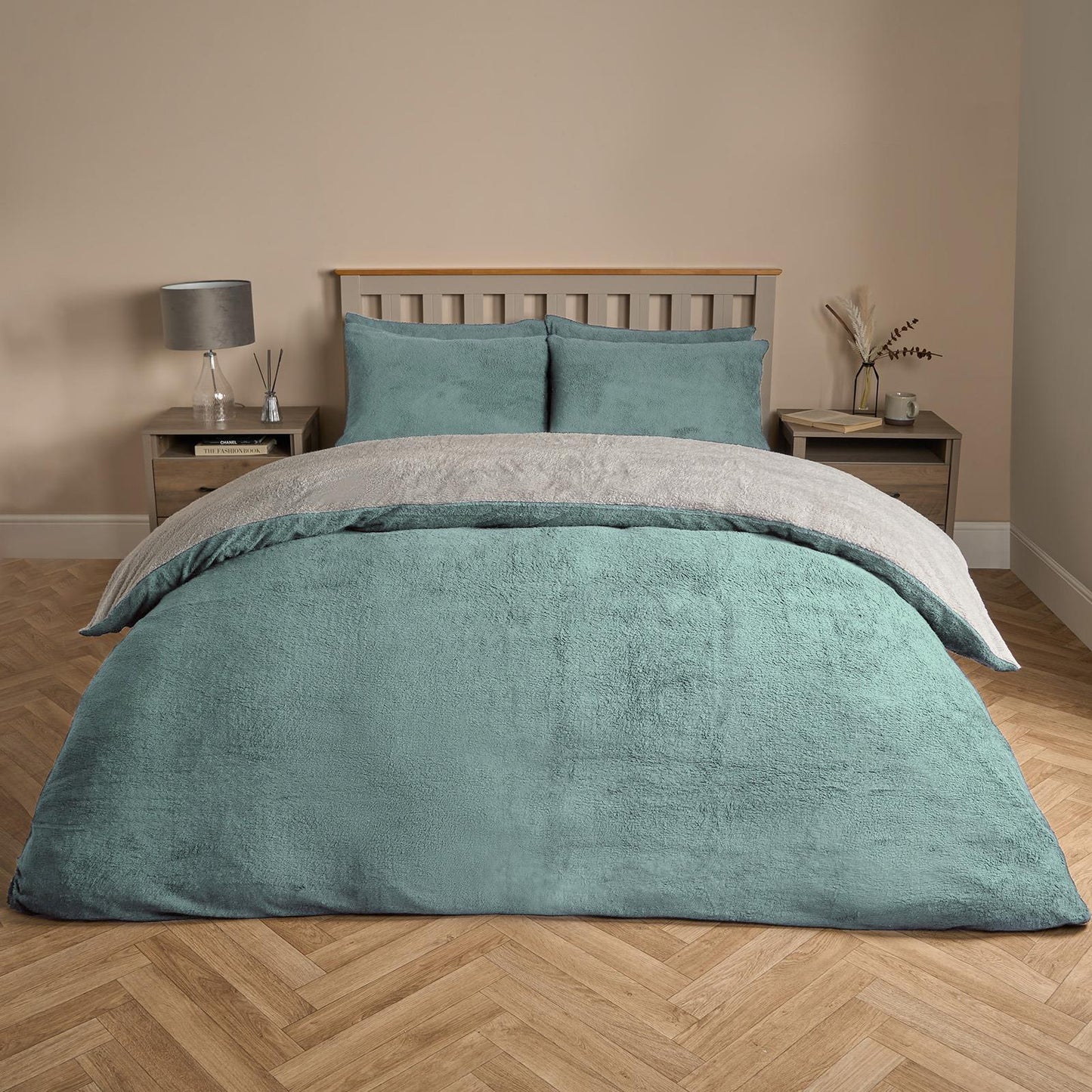 Reversible Teddy Fleece Duvet Cover with Pillowcase Bedding Set | The Bed Burrito 