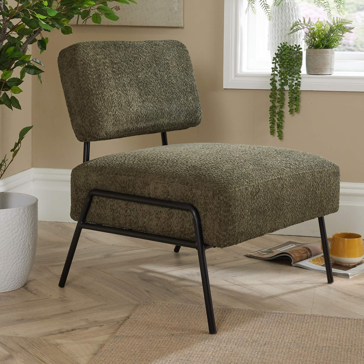 Boucle Accent Chair with Black Metal Legs | The Olive Curve