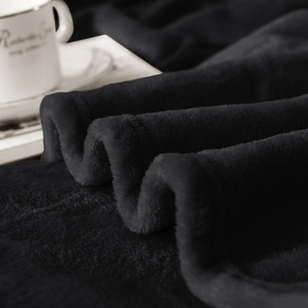 Large Faux Fur Fleece Throw Double & King | The Velvet Cloud
