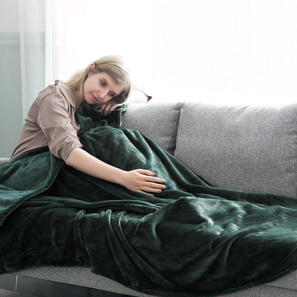 Large Faux Fur Fleece Throw Double & King | The Velvet Cloud