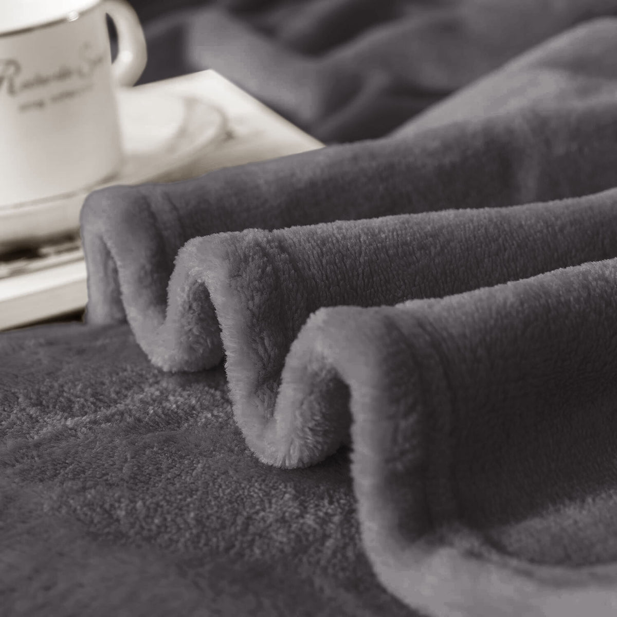 Large Faux Fur Fleece Throw Double & King | The Velvet Cloud