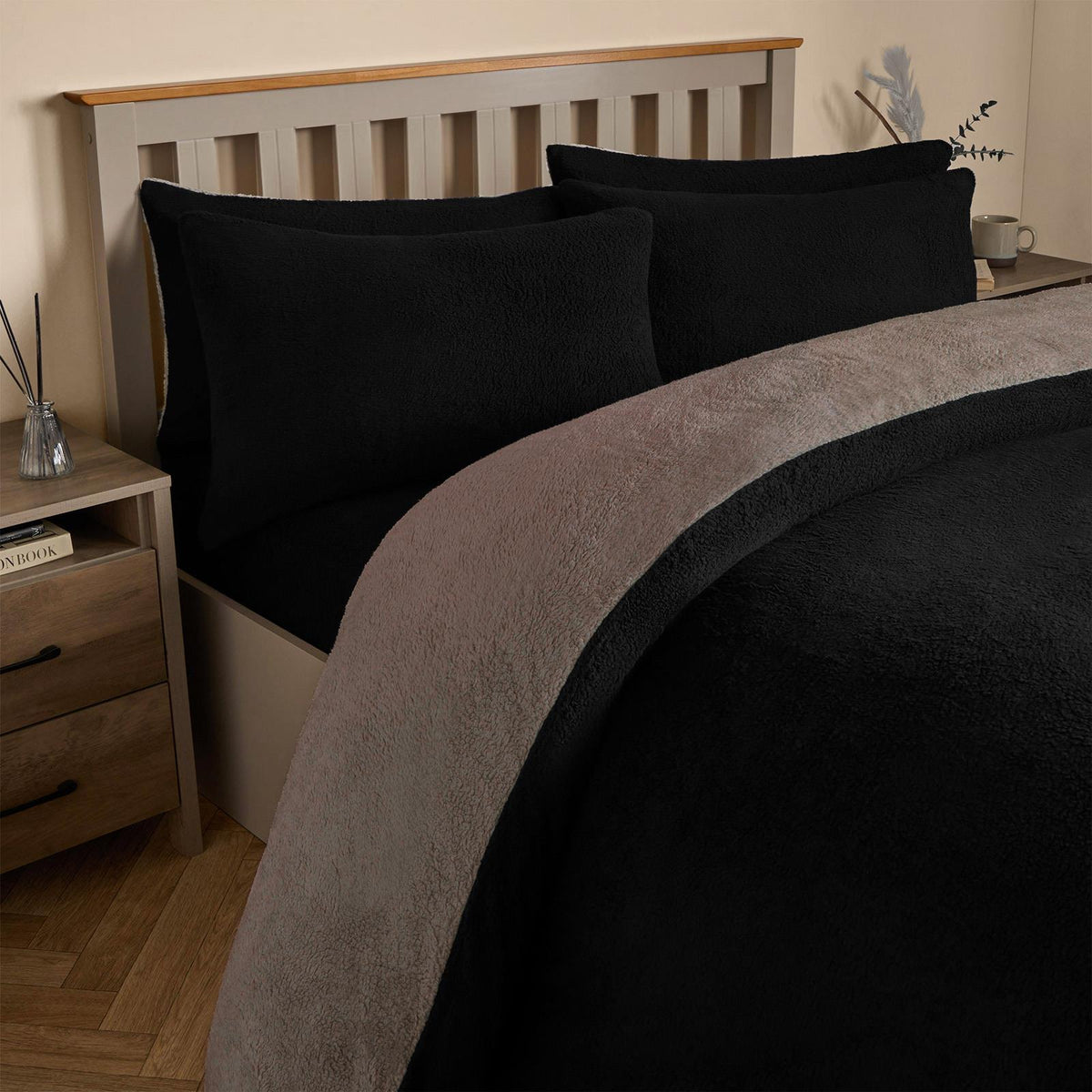 Reversible Teddy Fleece Duvet Cover with Pillowcase Bedding Set | The Bed Burrito 